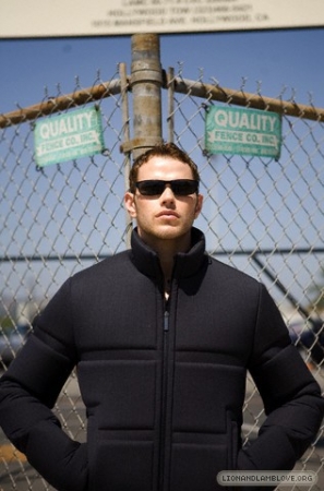 Kellan Lutz pro Man Magazine 12.jpg